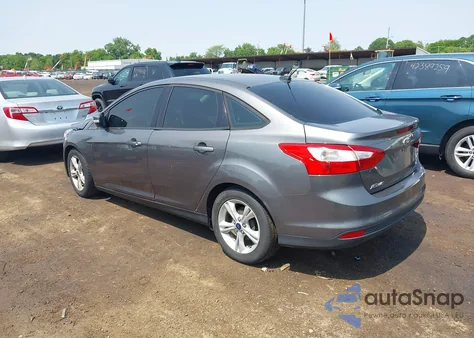 2014 Ford Focus Se z USA, uszkodzony, nr VIN 1FADP3F22EL433239
